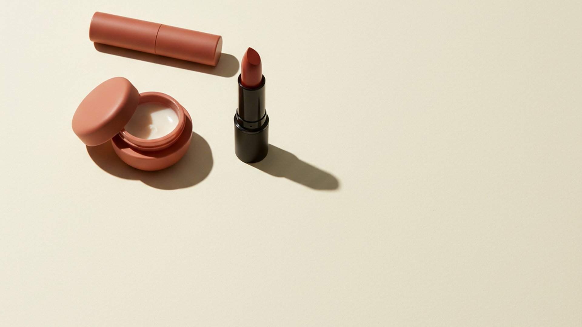 Lip Balms & Lip Masks Reddit Swears By: Laneige, Aquaphor, Carmex — and the Surprising Lipsticks That Double as Lip Care